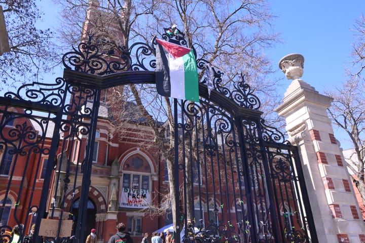 Smith Divestment Sit-in Enters its Second Week