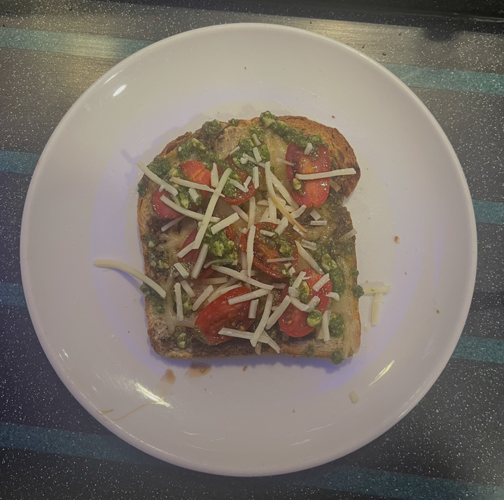 Valchemy: Delicious Caprese Toast for Spring