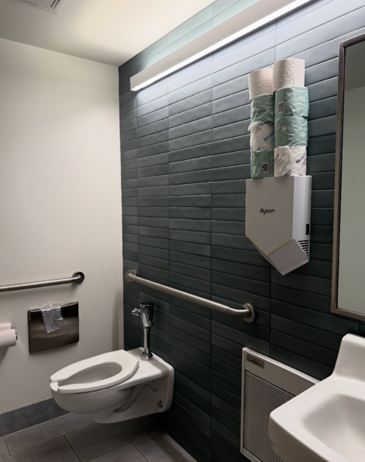 Bathroom Bulletin: The Lyceum